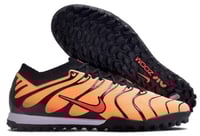 جزمة كرة قدم Nike