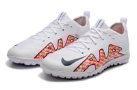 جزمة كرة قدم Nike