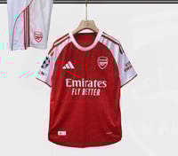 طقم ارسنال الاساسي نسخة أبطال اوروبا 2026