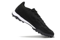 جزمة كرة قدم adidas