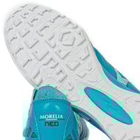 جزمة كرة قدم Mizuno