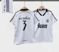 طقم روبرتو كارلوس - ريال مدريد الاساسي كلاسيك 1999...