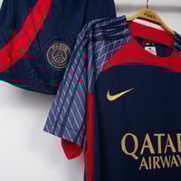 طقم باريس التمرين 2024