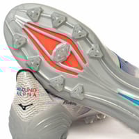 جزمة كرة قدم Mizuno