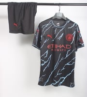 طقم مانشستر سيتي الاحتياطي