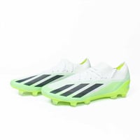 جزمة كرة قدم Adidas