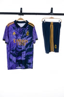 طقم ريال مدريد التنين