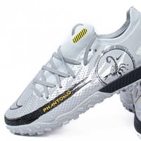 جزمة كرة قدم Nike,