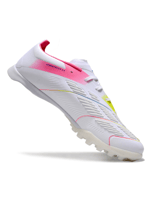 جزمة كرة قدم adidas