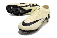 جزمة كرة قدم Nike