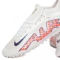 جزمة كرة قدم NIKE22