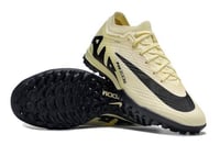 جزمة كرة قدم Nike