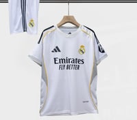 طقم ريال مدريد نسخة خاصة 2025-2026