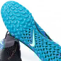 جزمة كرة قدم NIKeE