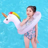 سباحة يونيكورن