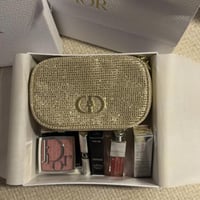 بوكس الشنطة الذهبيه