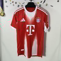 تيشيرت بايرن ميونخ الأساسي 2025/26