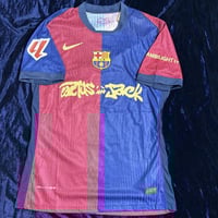 تيشيرت برشلونة الأساسي ( ترافيس سكوت )