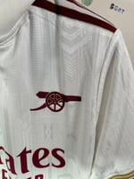 تيشيرت أرسنال الثالث 2025/26