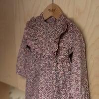 طقم بناتي قطني من فستان بكشكشة وبنطلون ضيق – وردي...