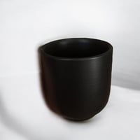 كوب اسود فاخر بتخصيص .(CUP194)