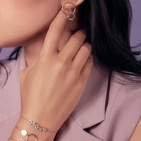 أسورة أنيقة باللون الذهبي (B414).