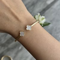 طقم أنيق من قطعتين