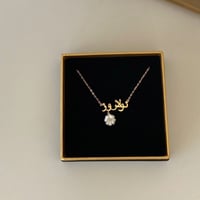 سلسله تصميم خاص مزين بوردة - اللون ذهبي أو فضي (N7...