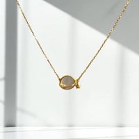 سلسلة أنيقة باللون الذهبي (N288) .