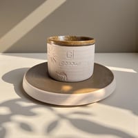 كوب بتخصيص مع قاعدة سيراميك