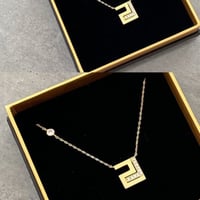 سلسلة تصميم خاص بالخط الكوفي . (N929)