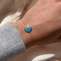 أسورة أنيقة , اللون ذهبي (B558) .