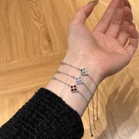 أسورة الورد الانيقة ب٥ ألوان .(B1028)