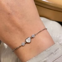 طقم أنيق مكون من قطعتين من الفضة الخالص عيار 925 م...