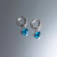 حلق آنيق باللون / الفضي(E434) .