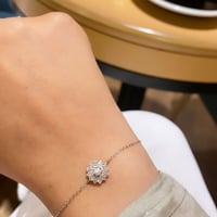 طقم أنيق مكون من قطعتين باللون الفضي (SET869) .