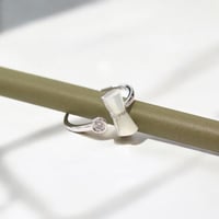 خاتم أنيق اللون فضي (R235).