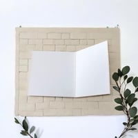 كرت وإن تمنيت شيء فأنت كل التمني .