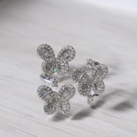 خاتم فراشة أنيق اللون فضي (R110) .