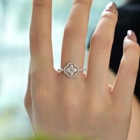 خاتم الأنيق باللون / فضي .(R437)