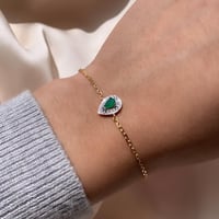 أسورة أنيقة باللون الذهبي (B603) .