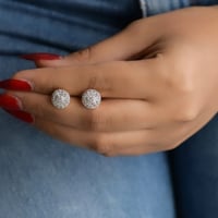 حلق أنيق اللون فضي (E545) .