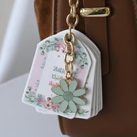 ميدالية أنيقة للشنط والمفاتيح