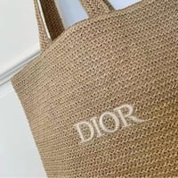 توت باق الصيف بحجم كبير