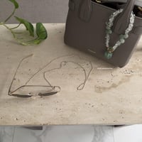 تعليقة شنط حجر بشكل تولة