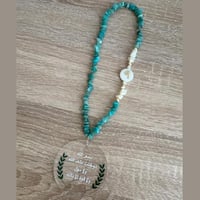 تعليقه سياره حجر تركوازي واكريلك دعاء