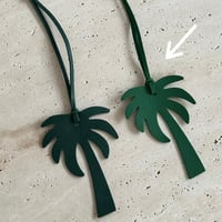 تعليقة اخضر فاتح للشنط والسيارة