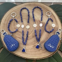 تعليقه سياره مع حرف عادي