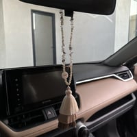 تعليقه سياره خرز مع هدب