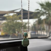 سلسلة نظاره + تعليقه سيارة + سلسال وقنينة عطر